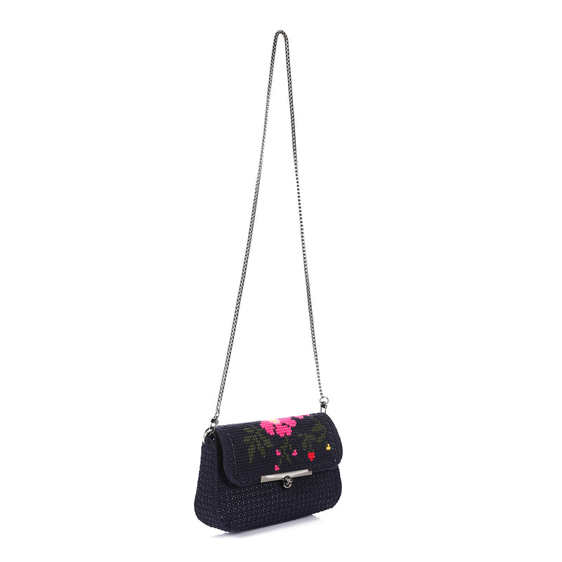 Women’s Embroidered Crochet Crossbody Bag